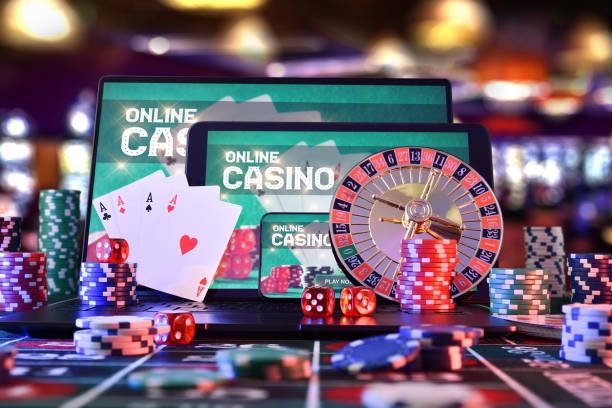 Live roulette table interface showing betting layout and dealer